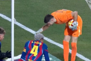 Đoan Garsija u epizodi "Kad porastem biću Kengur"